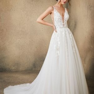 Nwt size 14 mori lee wedding gown